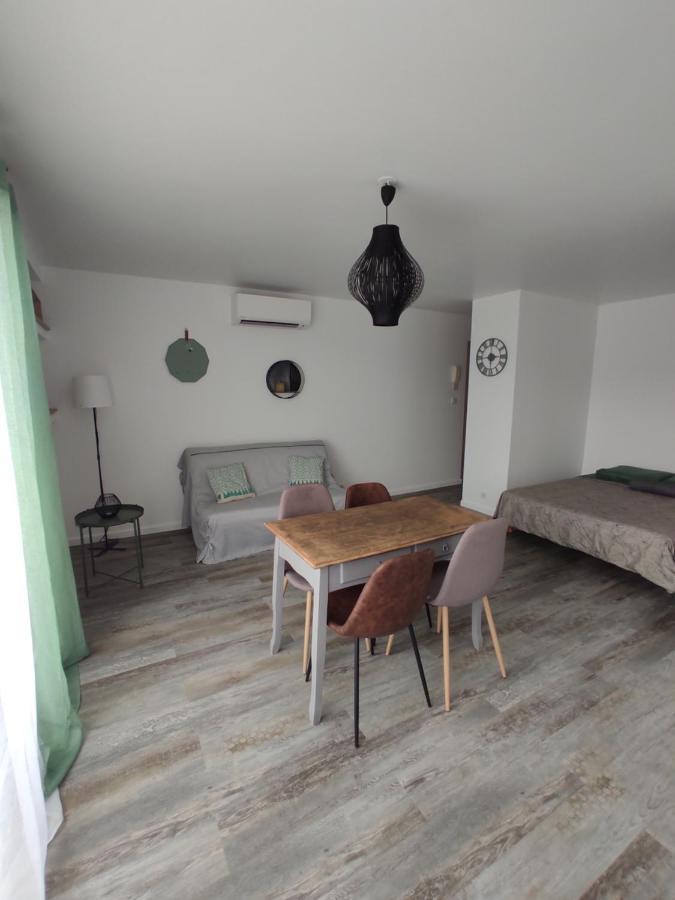 Appartement Climatise Avec Balcon,Wifi, Proche Remparts Avignon Eksteriør billede